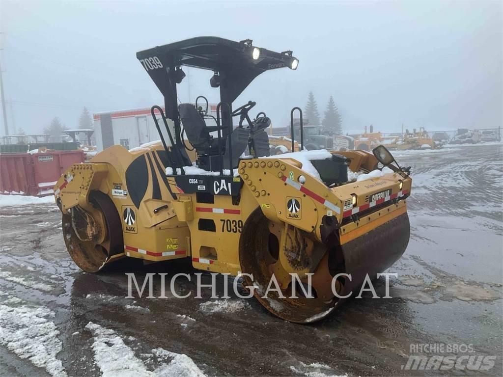 CAT CB54 XW Ikerdobos hengerek