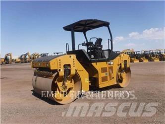CAT CB54B Ikerdobos hengerek