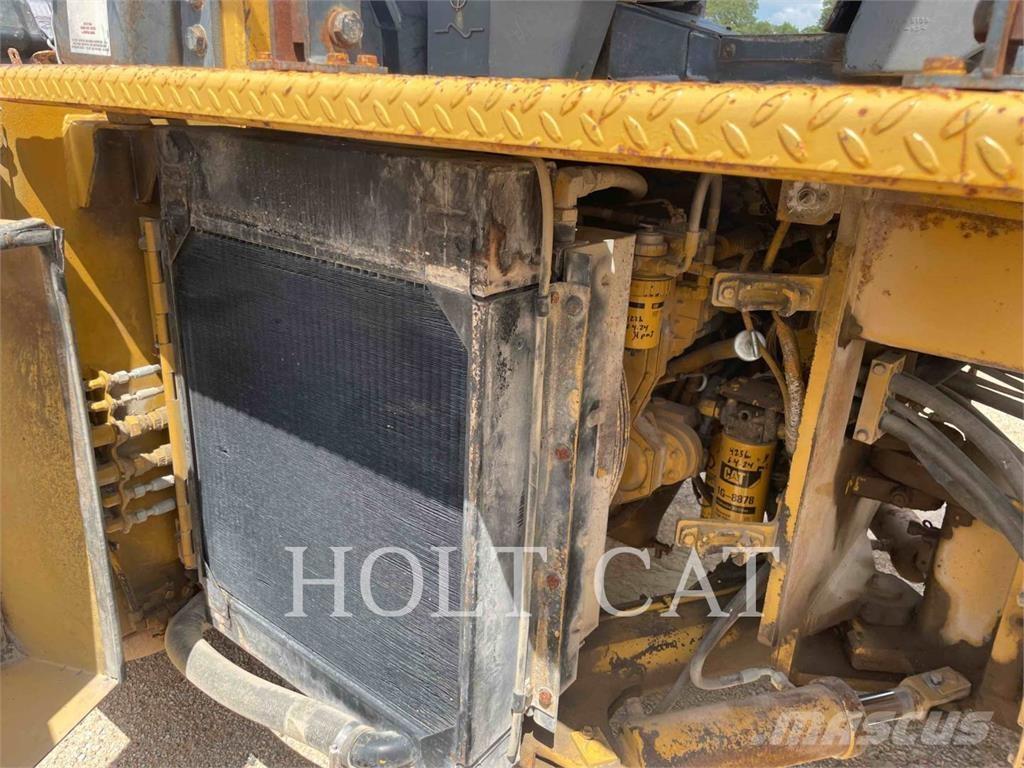 CAT CB634D Ikerdobos hengerek