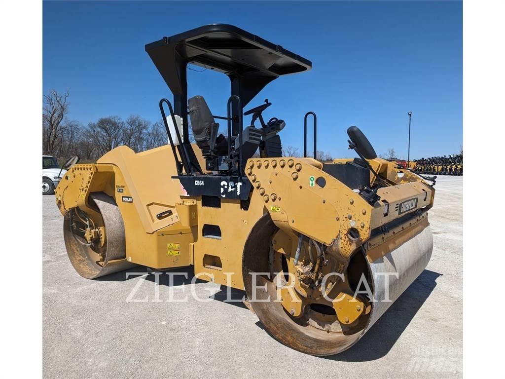 CAT CB64 Talajtömörítő gépek