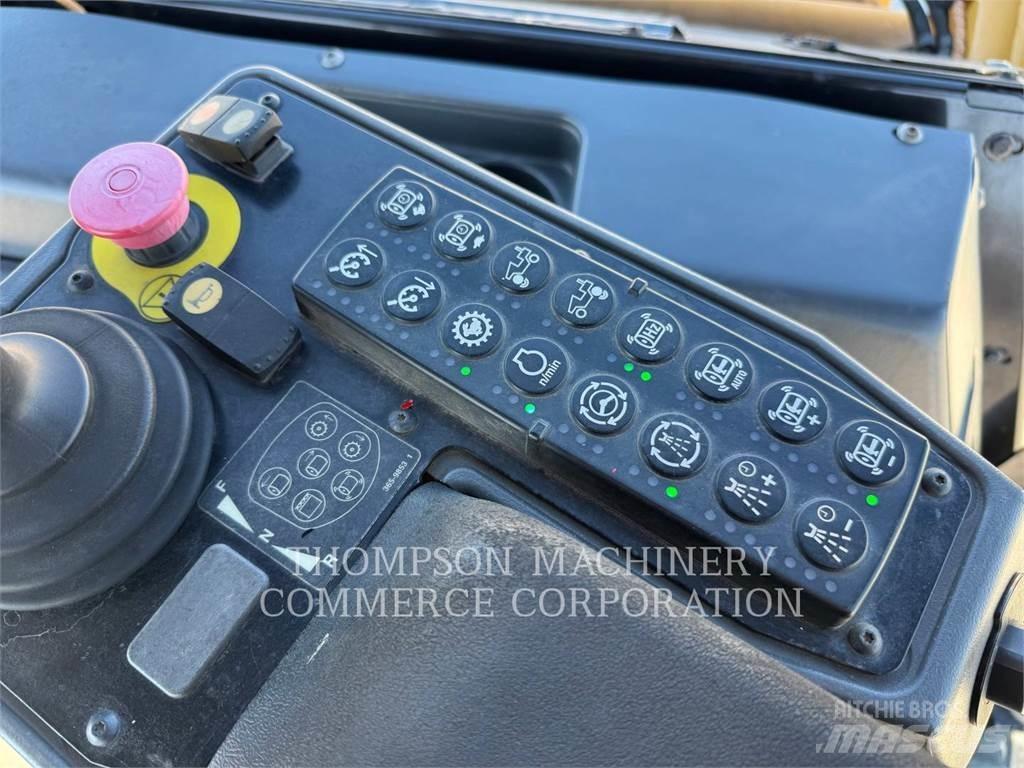 CAT CB64B Ikerdobos hengerek