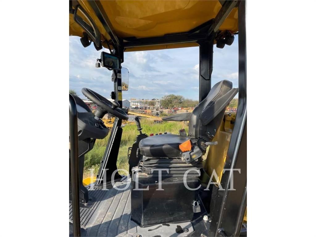 CAT CP11GC Egydobos hengerek