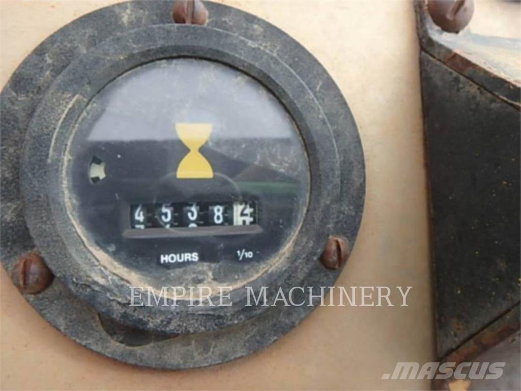 CAT CP323 Egydobos hengerek