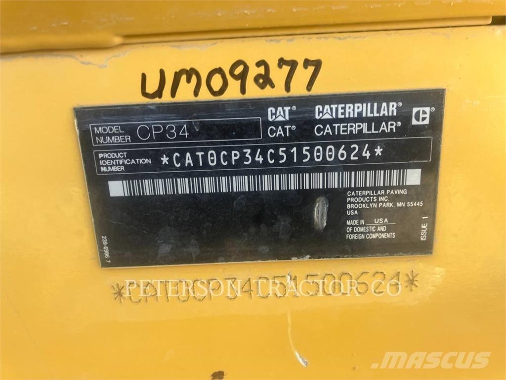 CAT CP34 Aszfalt terítõ gépek