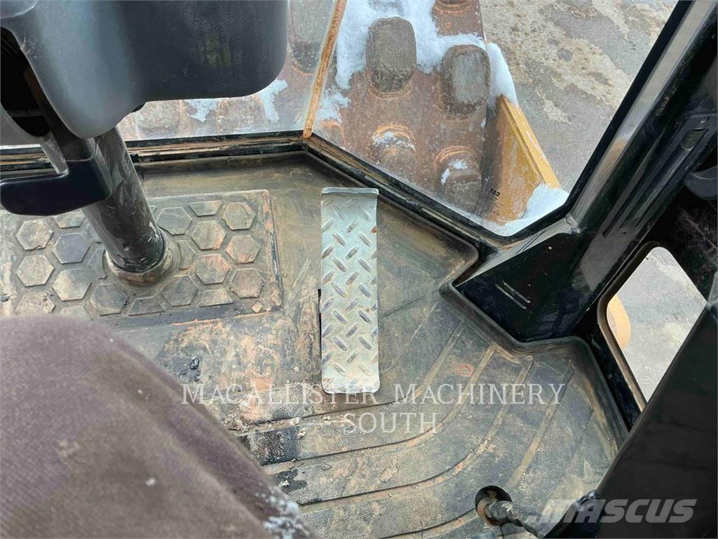 CAT CP44B Egydobos hengerek