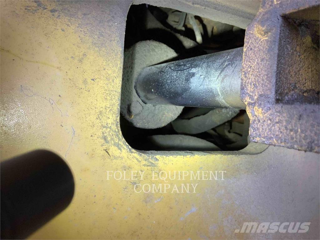 CAT CP563D Egydobos hengerek