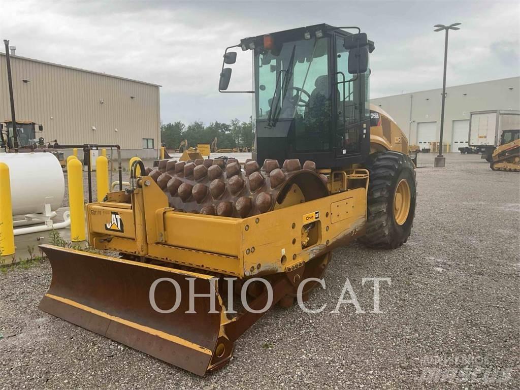 CAT CP56B Talajtömörítő gépek