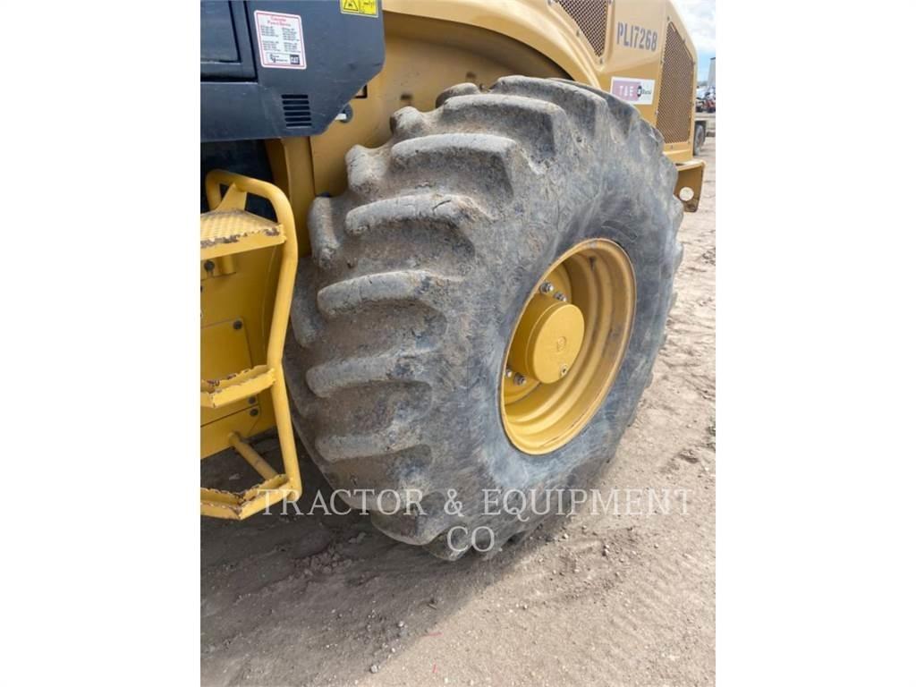 CAT CP56B Aszfalt terítõ gépek