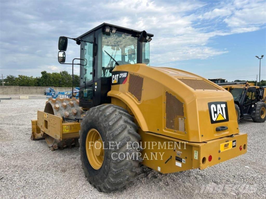 CAT CP56B Talajtömörítő gépek