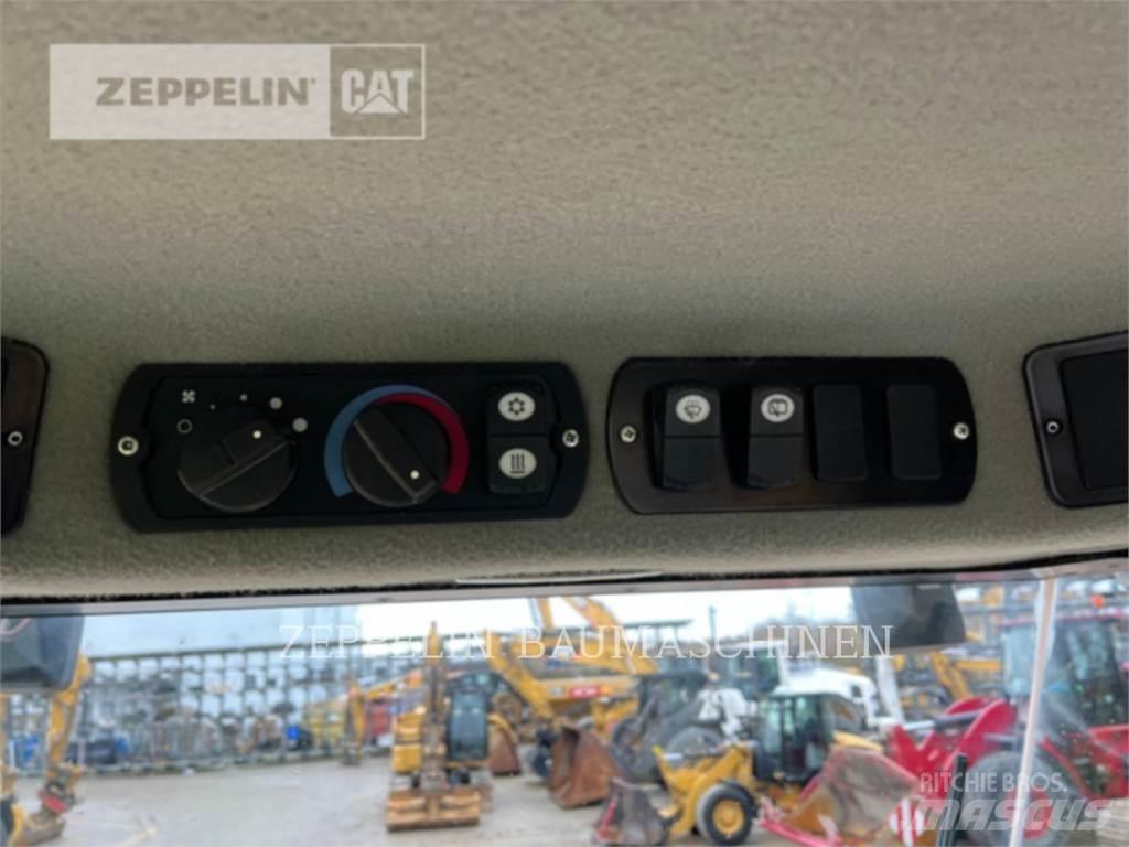 CAT CP68B Talajtömörítő gépek