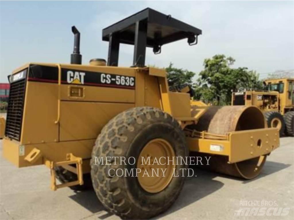CAT CS-563CAW Egydobos hengerek