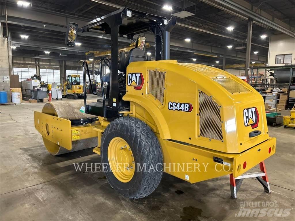CAT CS44B Egydobos hengerek