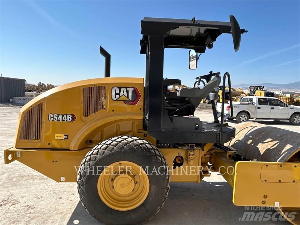 CAT CS44B Egydobos hengerek