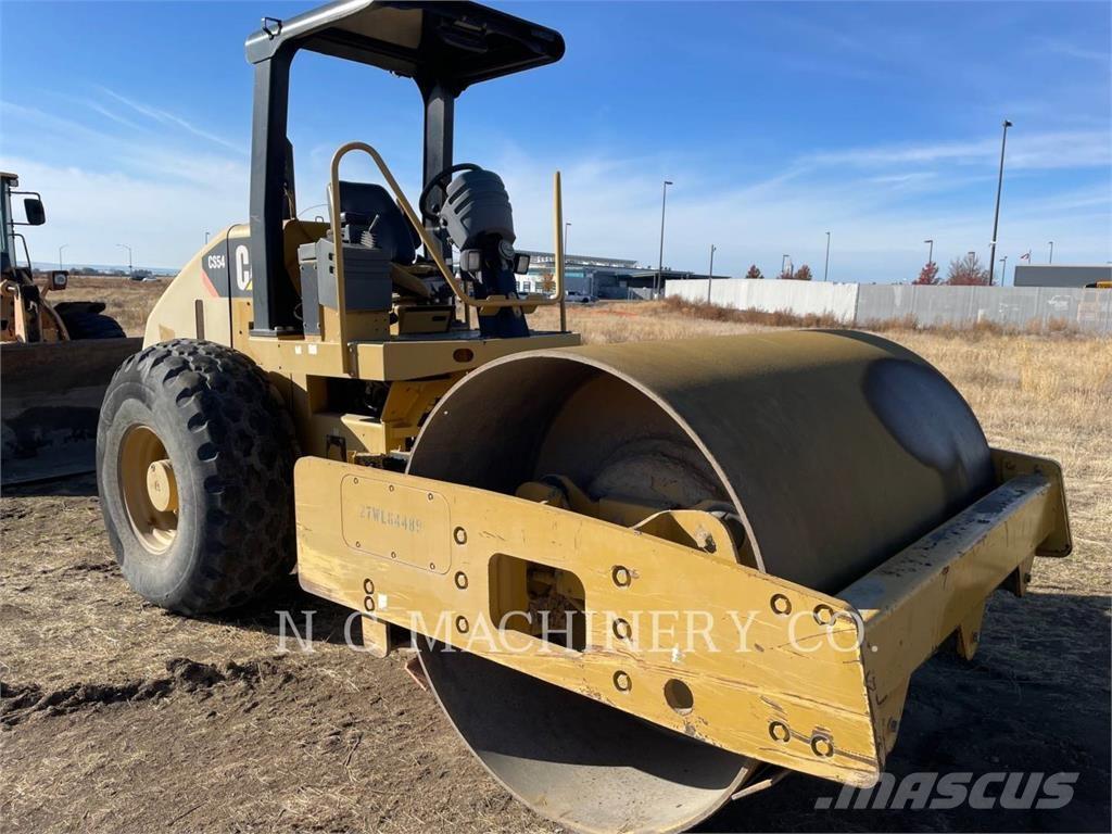 CAT CS54 Aszfalt terítõ gépek