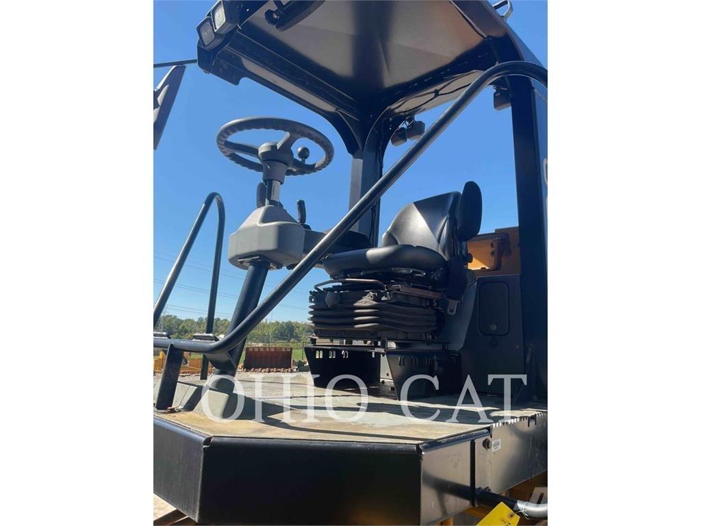 CAT CS56B Egydobos hengerek