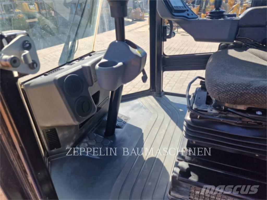 CAT CS66B Talajtömörítő gépek