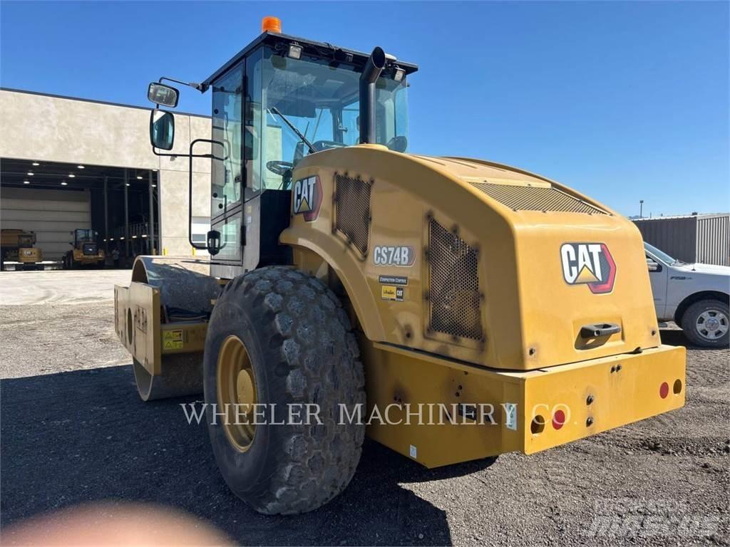 CAT CS74B Egydobos hengerek