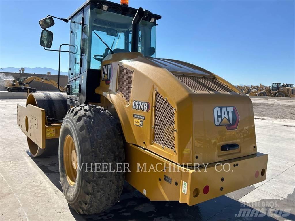 CAT CS74B Egydobos hengerek