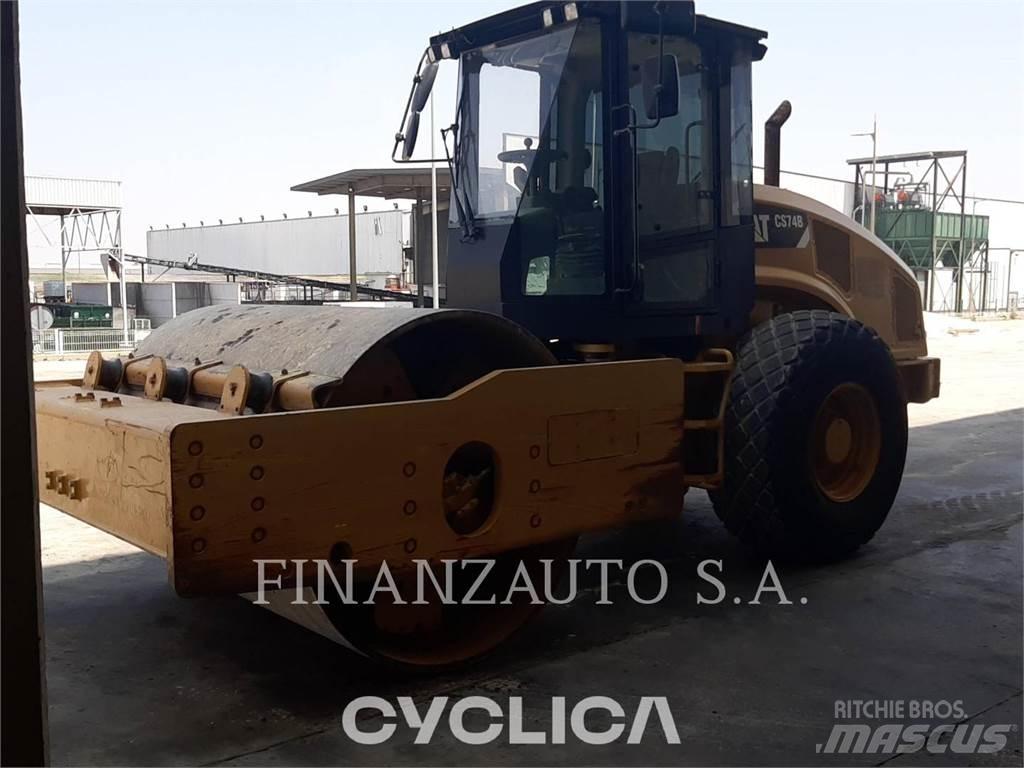 CAT CS74B Egydobos hengerek