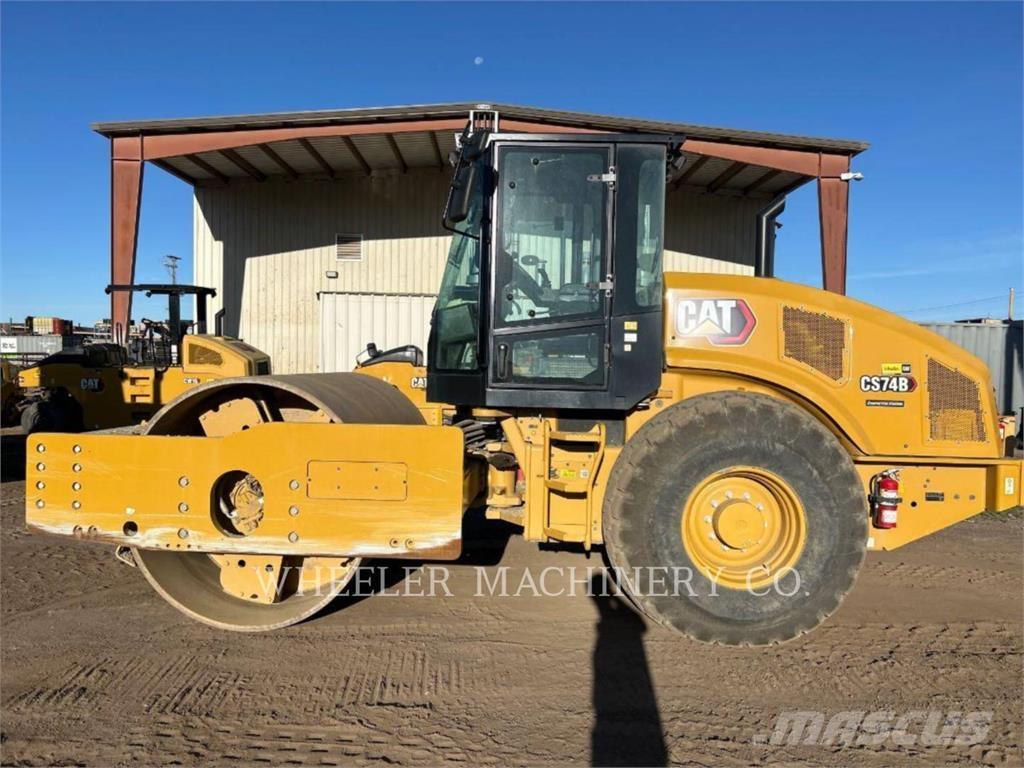 CAT CS74B Egydobos hengerek