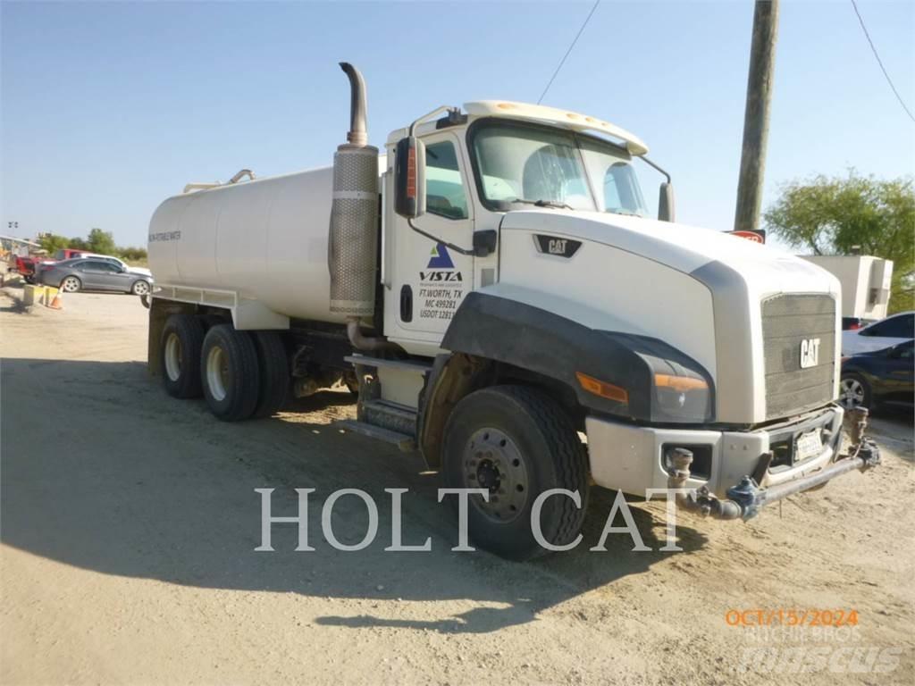 CAT CT660S SBA 6X4 Tartályos teherautók