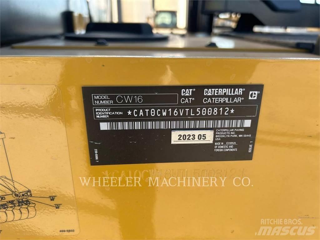 CAT CW16 Pneumatikus kerekes hengerek