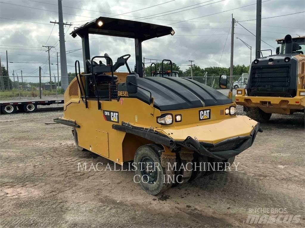CAT CW16 Pneumatikus kerekes hengerek