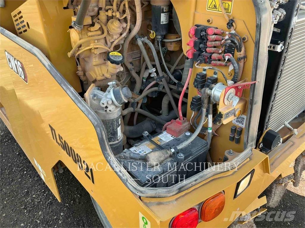 CAT CW16 Pneumatikus kerekes hengerek