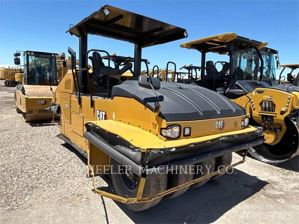 CAT CW34 Pneumatikus kerekes hengerek