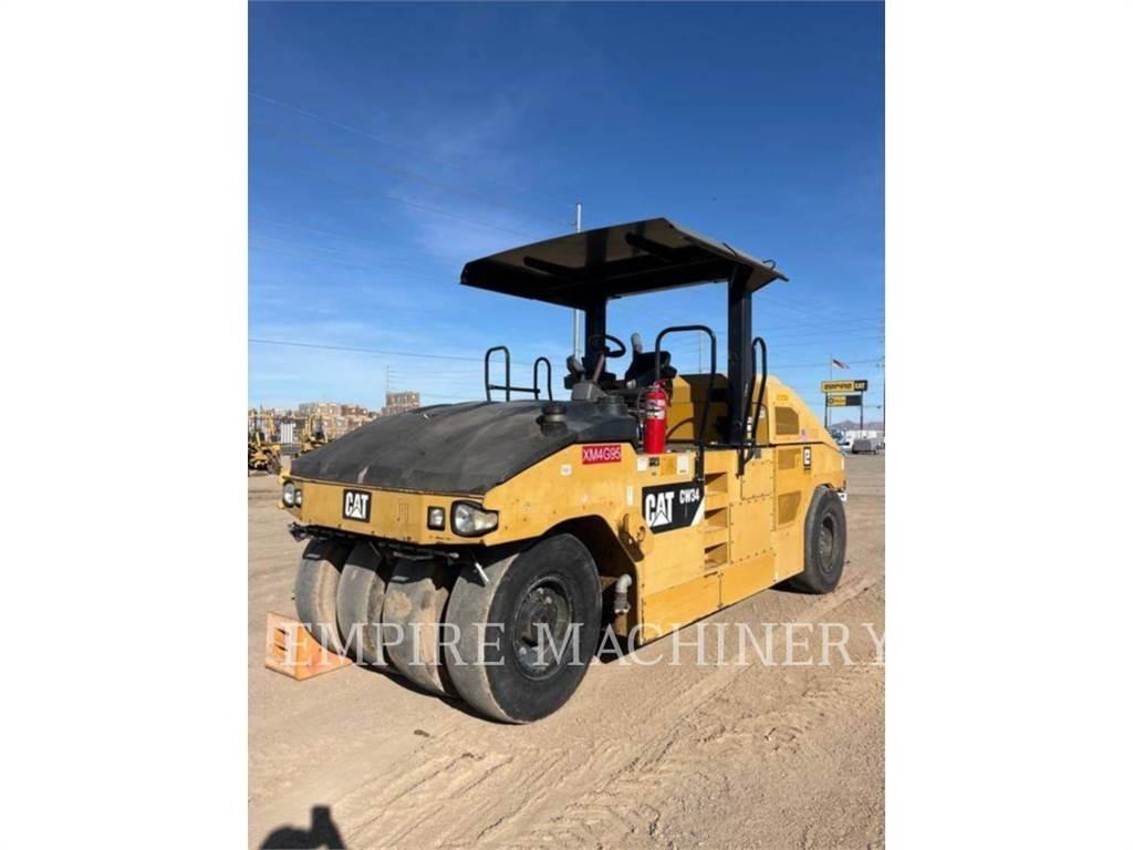 CAT CW34 Pneumatikus kerekes hengerek