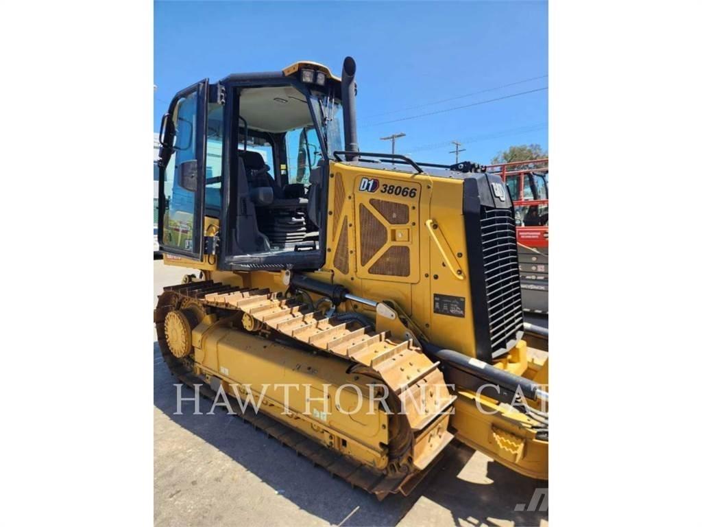 CAT D1 lánctalpas dózerek