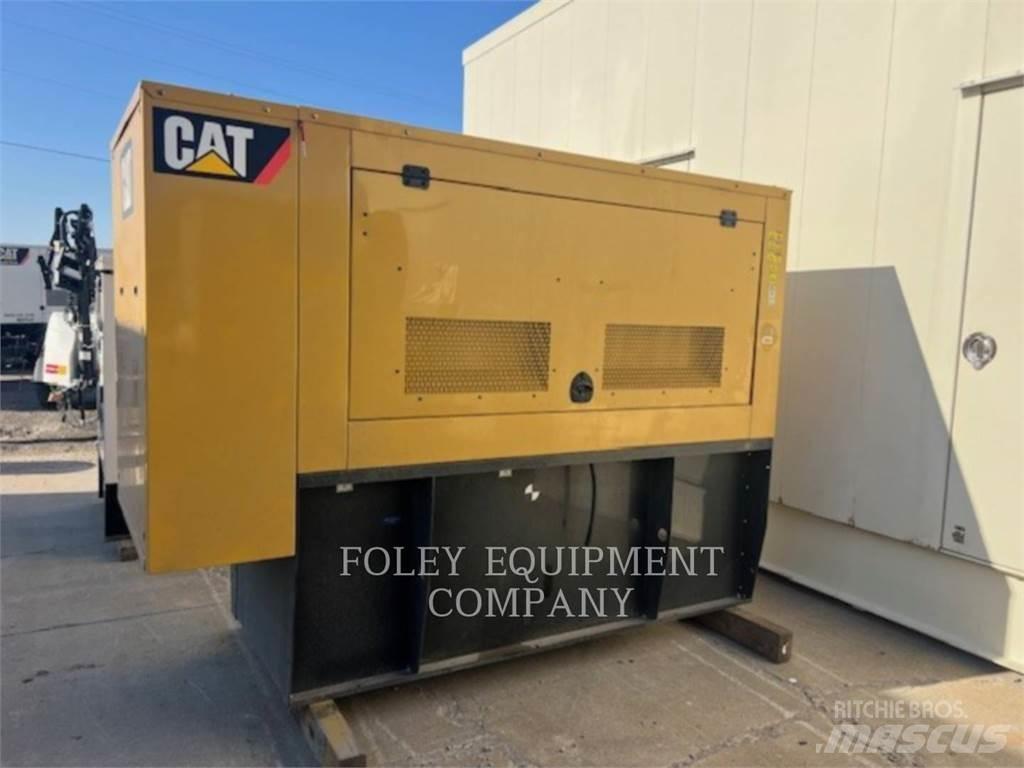 CAT D100 Dízel áramfejlesztők