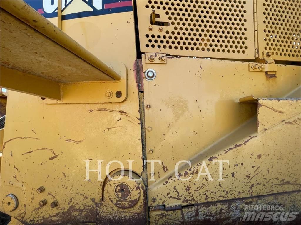 CAT D10R lánctalpas dózerek