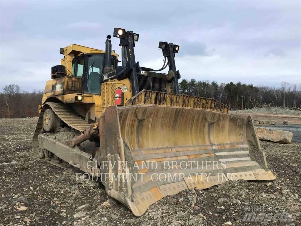 CAT D10T lánctalpas dózerek