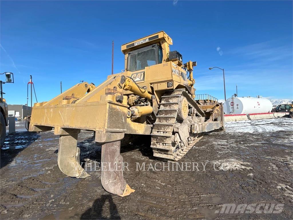 CAT D10T lánctalpas dózerek