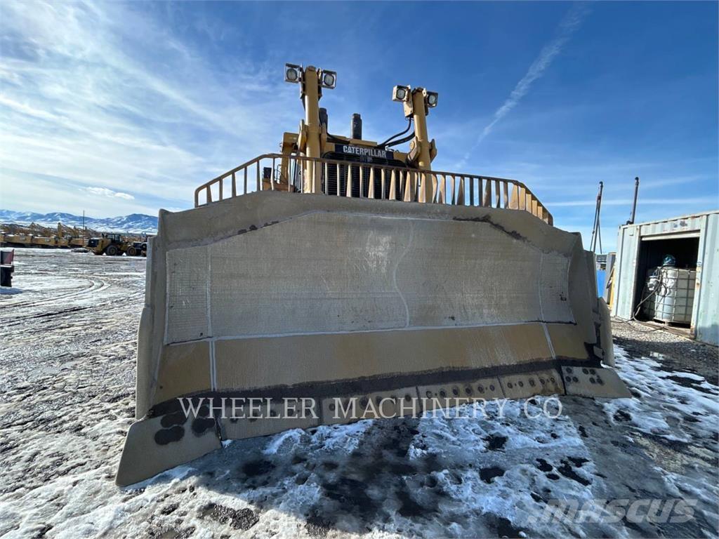 CAT D10T lánctalpas dózerek