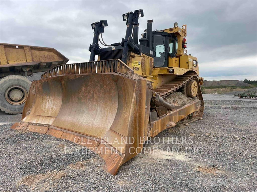 CAT D10T lánctalpas dózerek