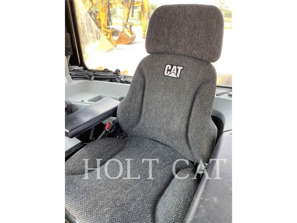 CAT D10T lánctalpas dózerek