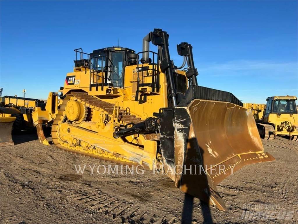 CAT D10T2 lánctalpas dózerek
