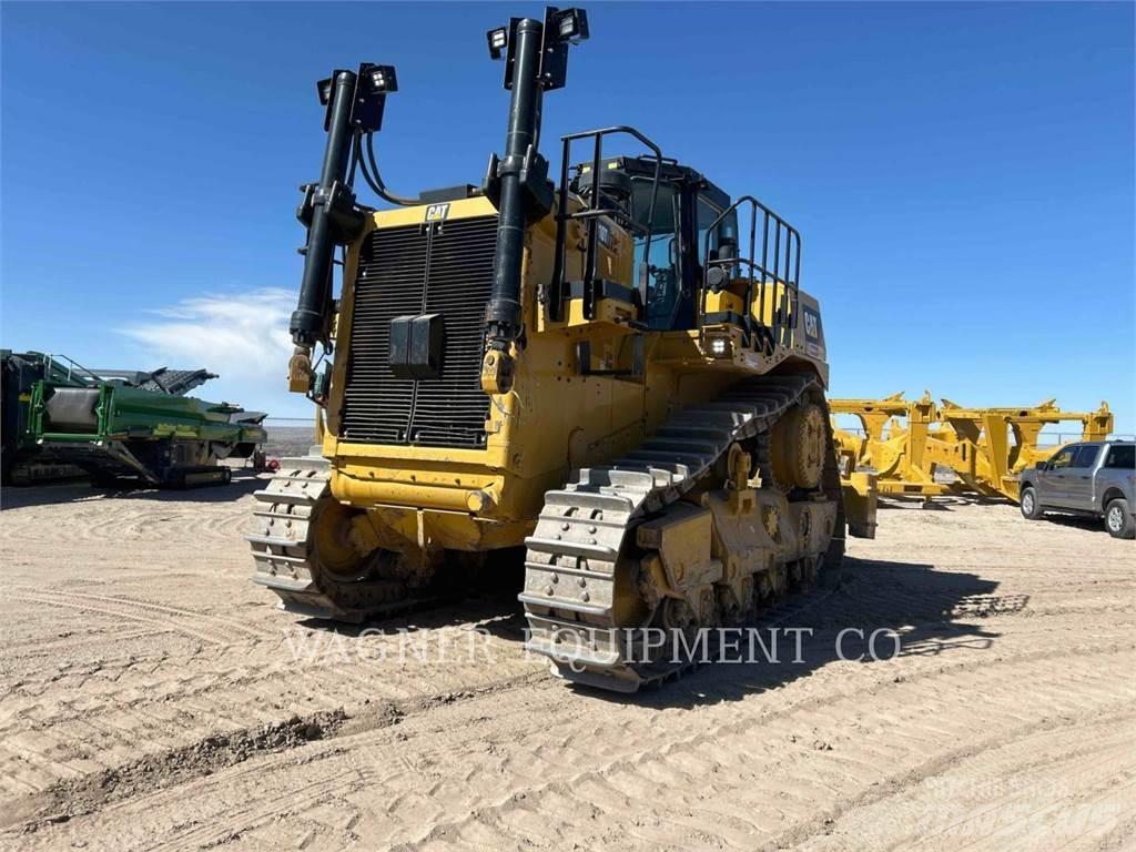 CAT D10T2 lánctalpas dózerek