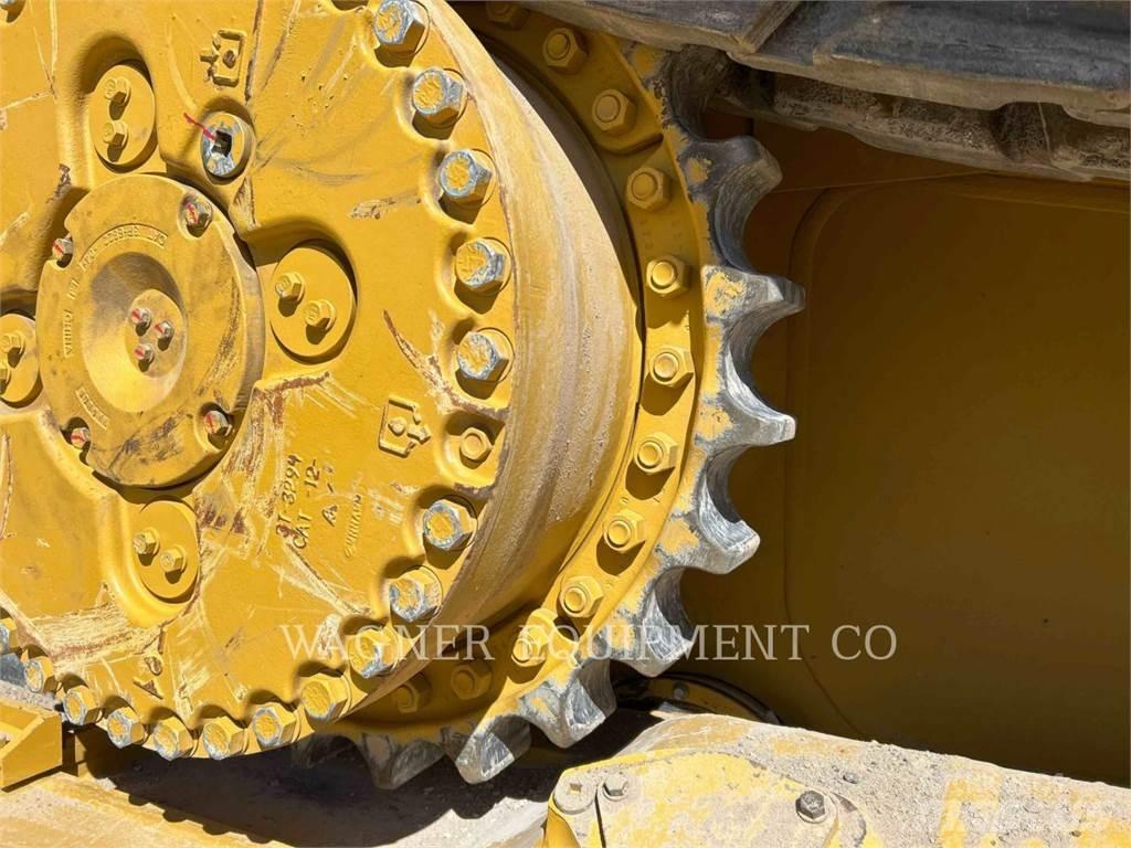 CAT D10T2 lánctalpas dózerek