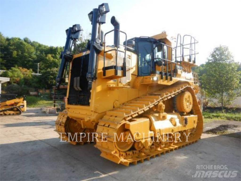 CAT D10T2 lánctalpas dózerek