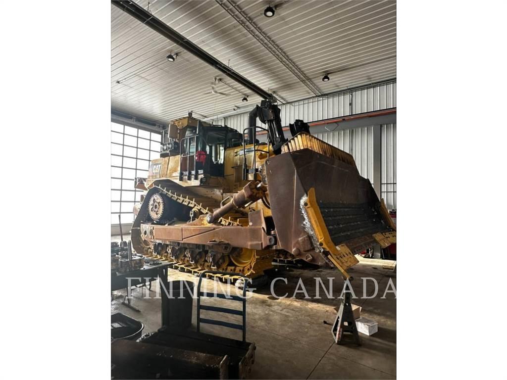 CAT D10T2 lánctalpas dózerek
