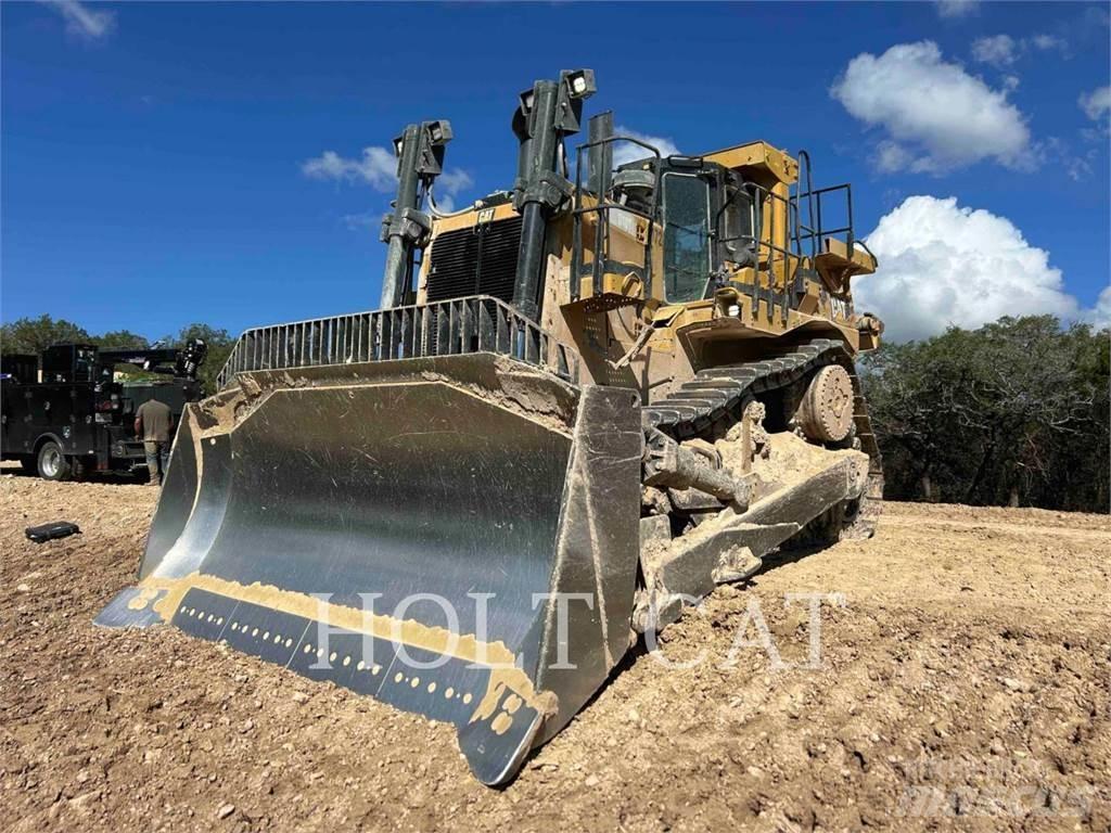CAT D10T2 lánctalpas dózerek