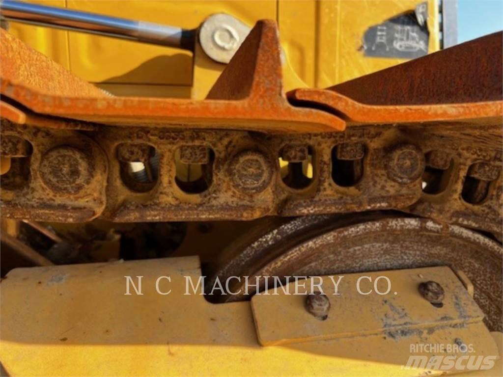 CAT D2 XLCN lánctalpas dózerek