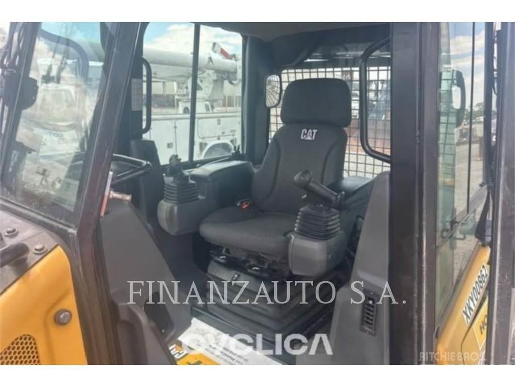 CAT D3 lánctalpas dózerek