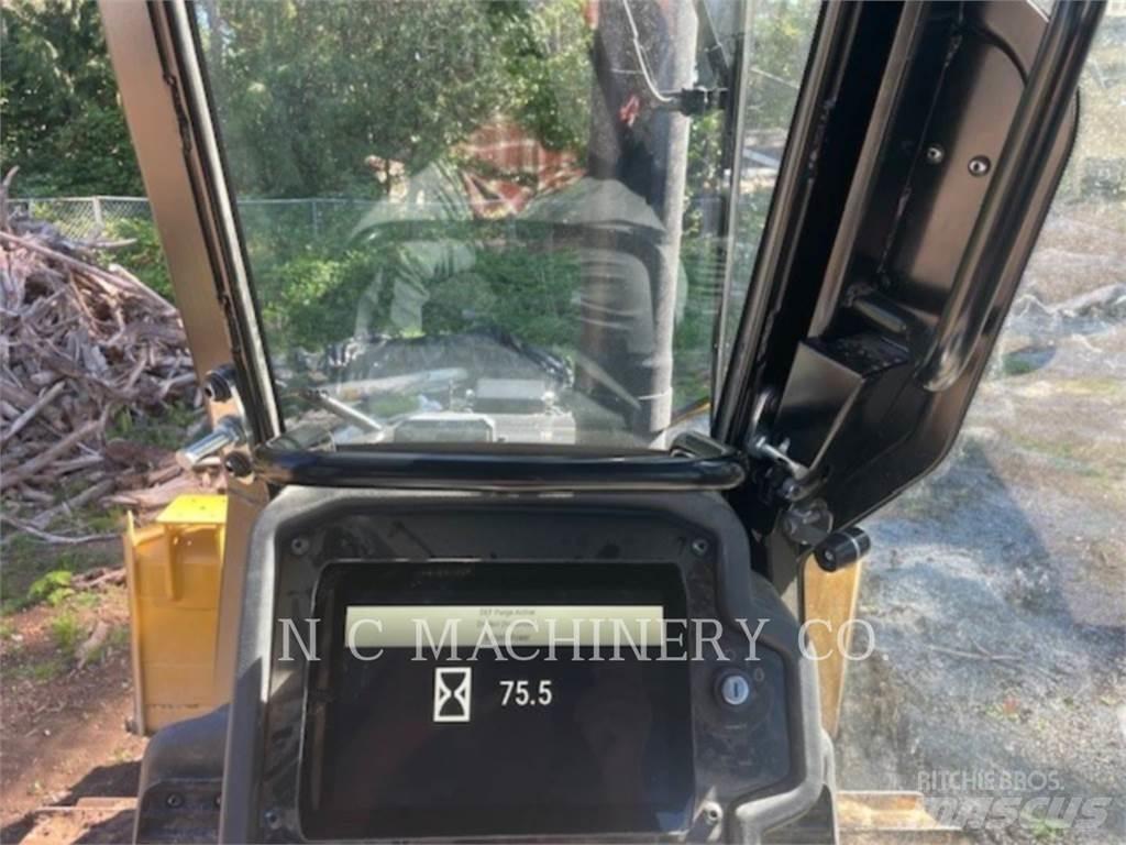 CAT D3 CB lánctalpas dózerek