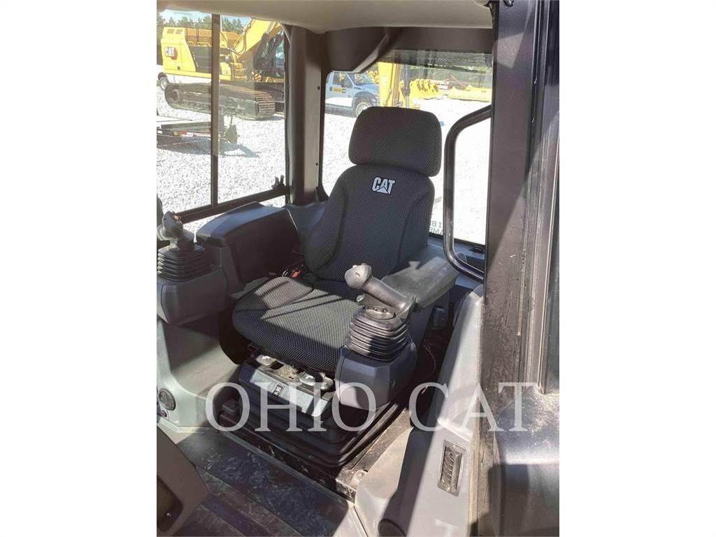 CAT D3 XL lánctalpas dózerek