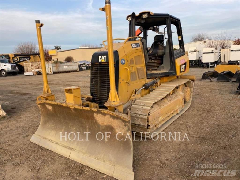 CAT D3K2 lánctalpas dózerek