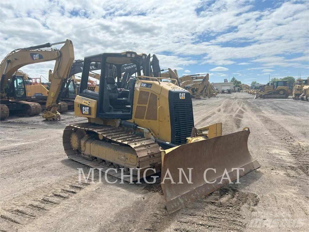 CAT D3K2L 4F lánctalpas dózerek